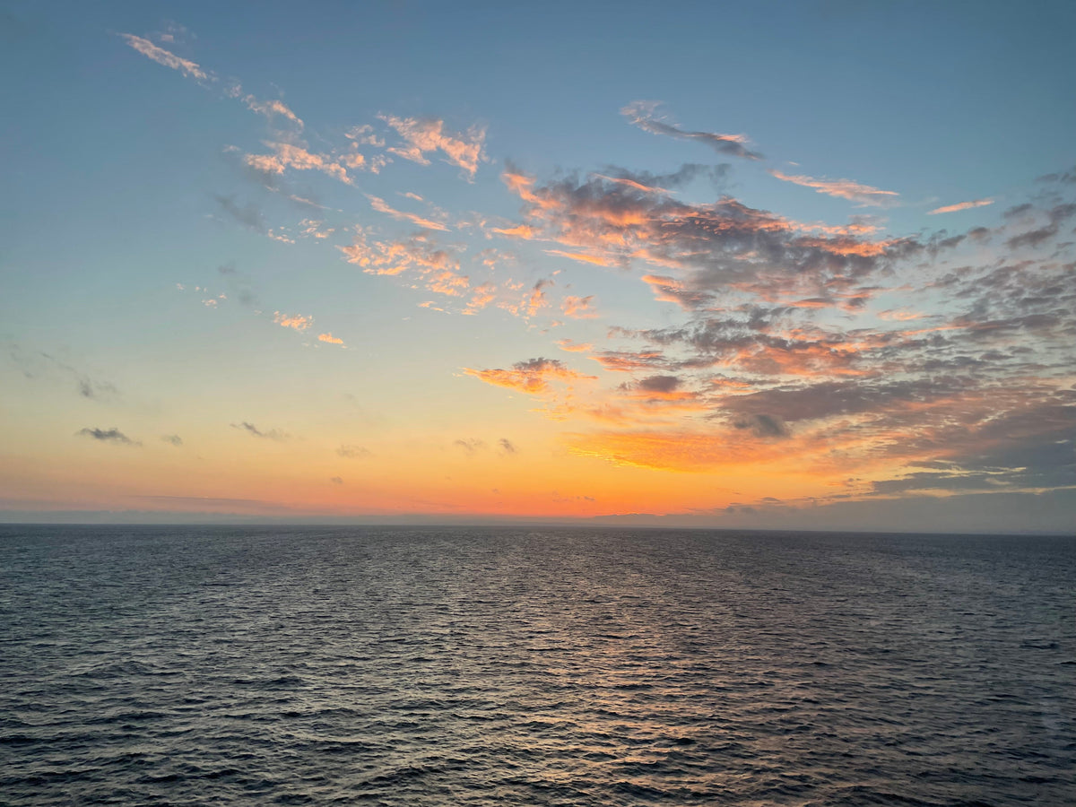 夕陽の美しい海