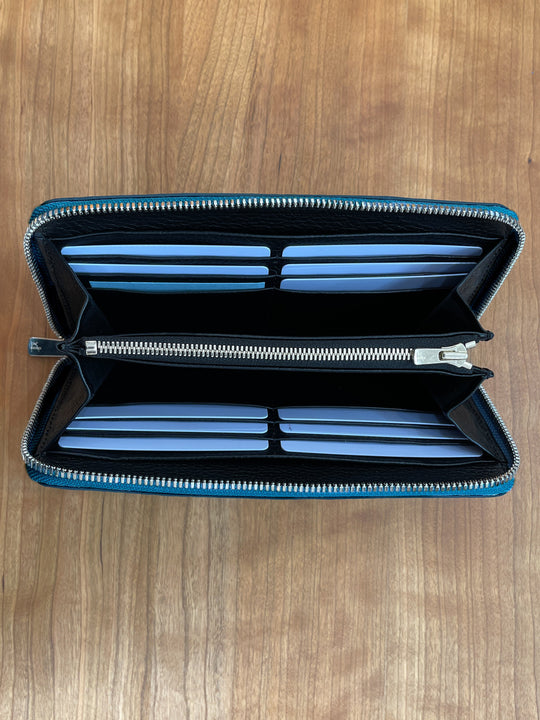 Round zipper long wallet [Japanese amberjack]｜Authentic Color