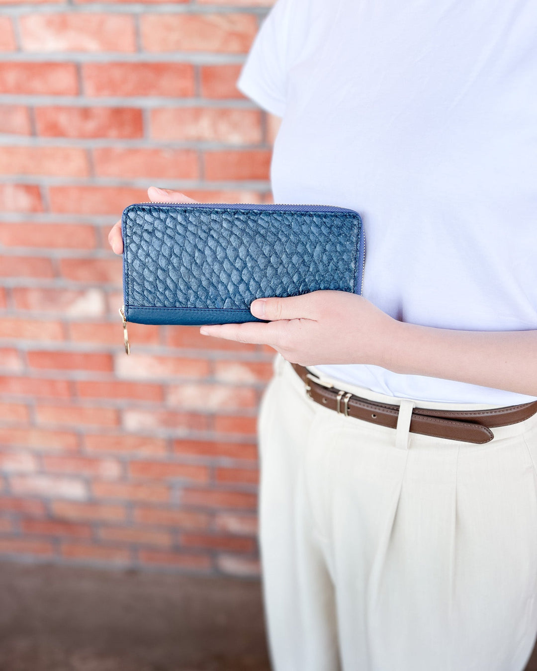ラウンドファスナー長財布【ブリ】 - Ocean Leather